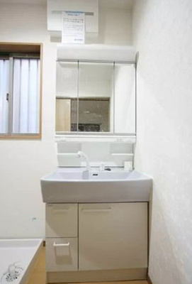 【洗面所】 | 千石1丁目貸家 | 脱衣スペースもあります