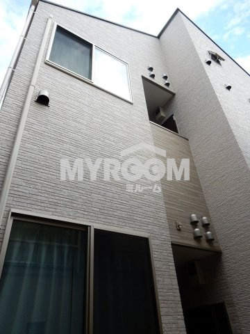サヴォイ渋谷本町の外観