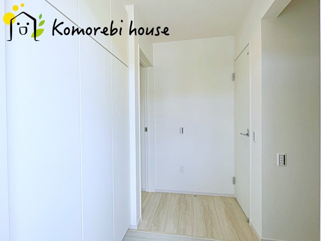 上尾市緑丘　9期　新築一戸建て　グレース　02の玄関|シンプルで使いやすい玄関です
