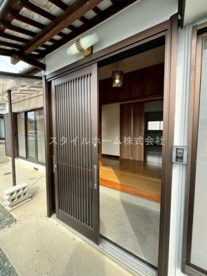 【エントランス】 | 中岩田三丁目平屋