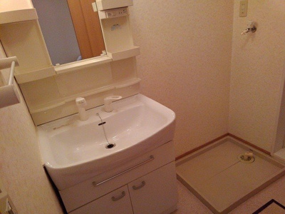 【洗面所】 | メゾンプラシードⅡ | 忙しい朝には欠かせない洗面所です