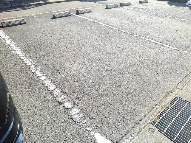 パルネットアメニティの駐車場