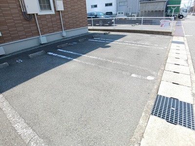 【駐車場】 | メゾン・ド・グラースＢ | 駐車場です