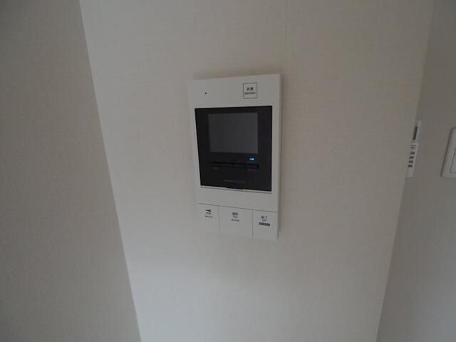 グローリオシェルト池袋本町の居間・リビング