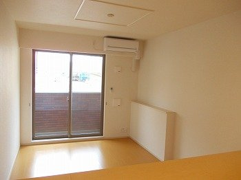 【居間・リビング】 | ベル・セーズⅡ | 居間です