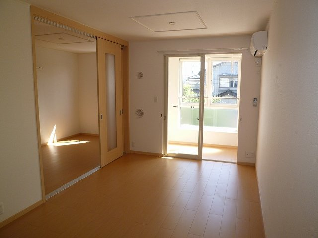 ラフレシ－ル　Ａの居間・リビング