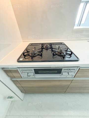 アーバンコート中央町のキッチン|使い勝手の良いカウンターキッチンです♪