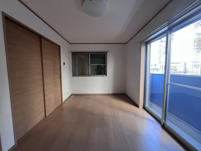 ハイツウエストIIの居間・リビング