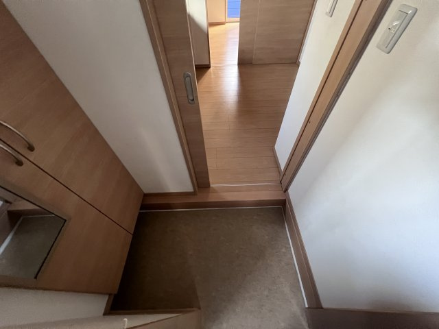 ハイツウエストIIの玄関