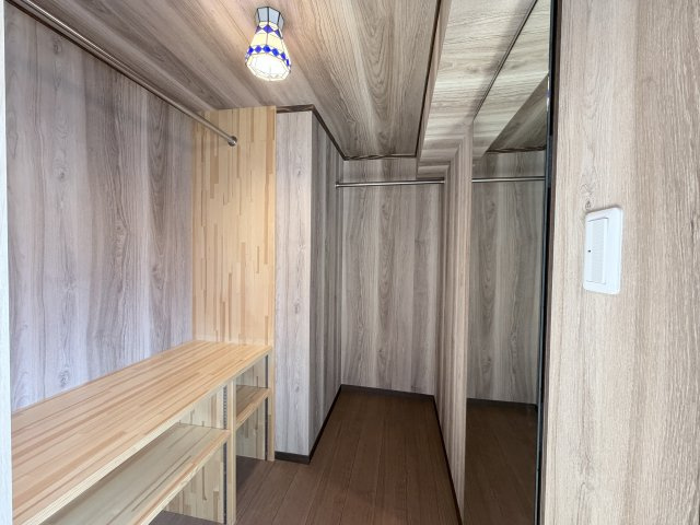 丹波市春日町黒井の中古一戸建のその他|2階　クローゼット