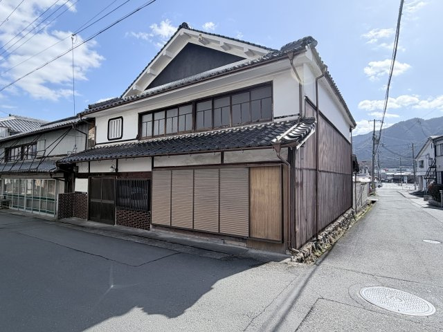 丹波市春日町黒井の中古一戸建