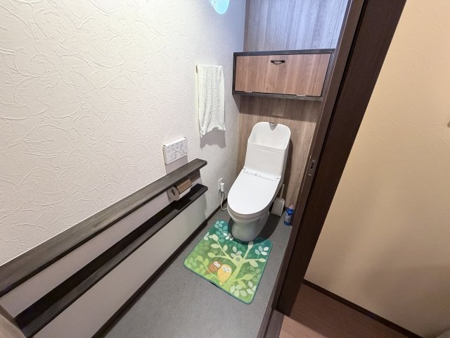 丹波市春日町黒井の中古一戸建のトイレ|2階