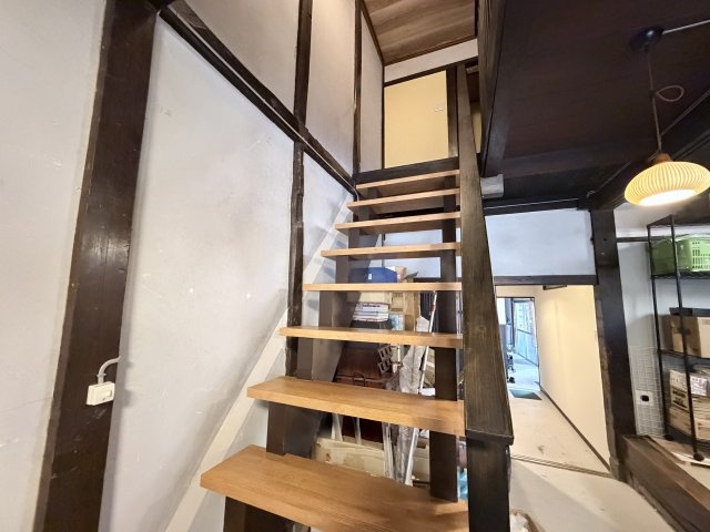 丹波市春日町黒井の中古一戸建のその他|階段