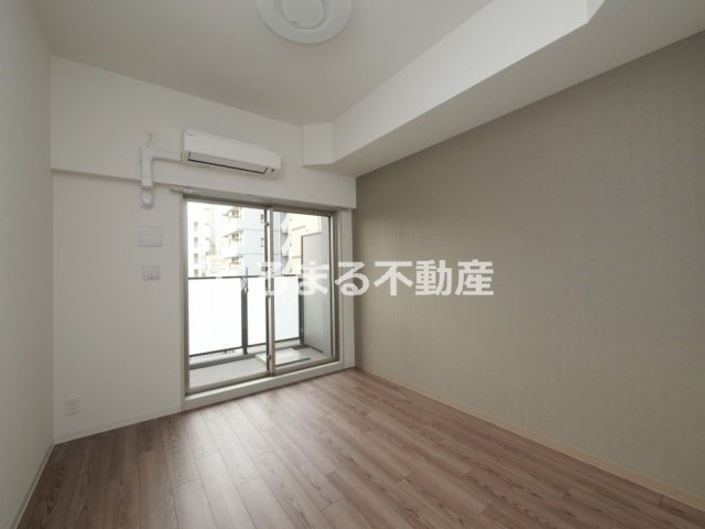 プレサンス朝潮橋ベイ・ブリーズの居間・リビング