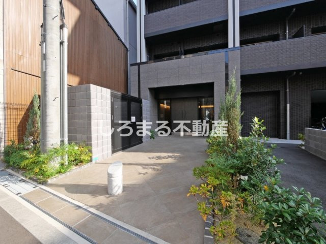 プレサンス朝潮橋ベイ・ブリーズのエントランス