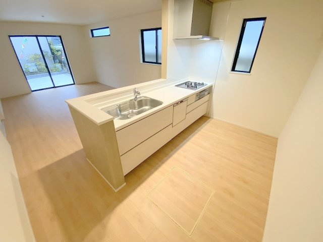 吉川市高久1丁目　新築戸建　全3棟　A号棟のキッチン|同施工会社の参考写真になります。