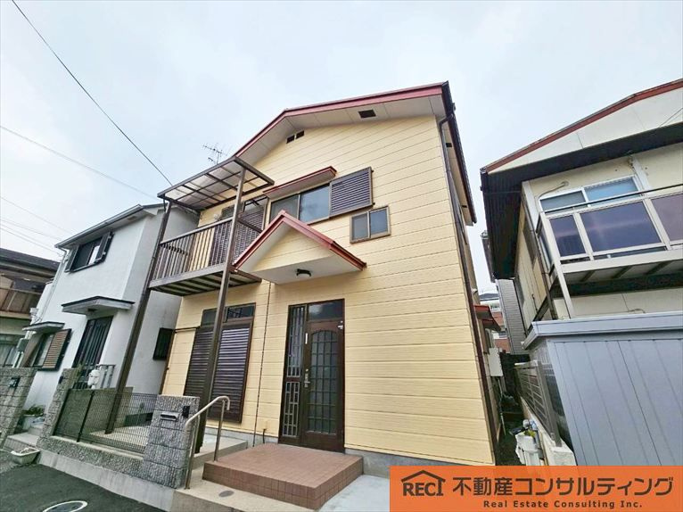 西宮市能登町　中古戸建のエントランス