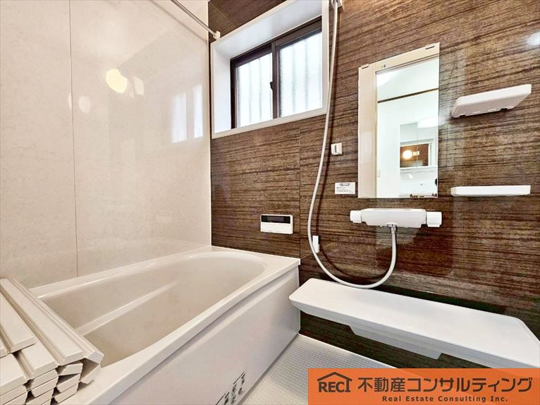 西宮市能登町　中古戸建の浴室|広田小学校徒歩7分