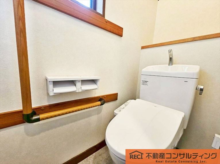 西宮市能登町　中古戸建のトイレ