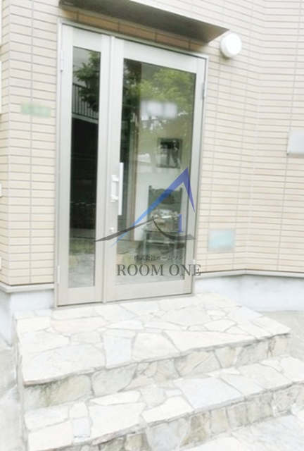 ＩＬＰＲＩＭＯ　ＺＡＺＡのエントランス|エントランスです。