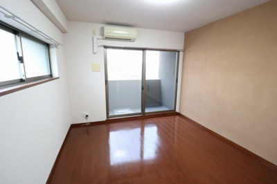 【居間・リビング】 | セレブザドリーム都島内代