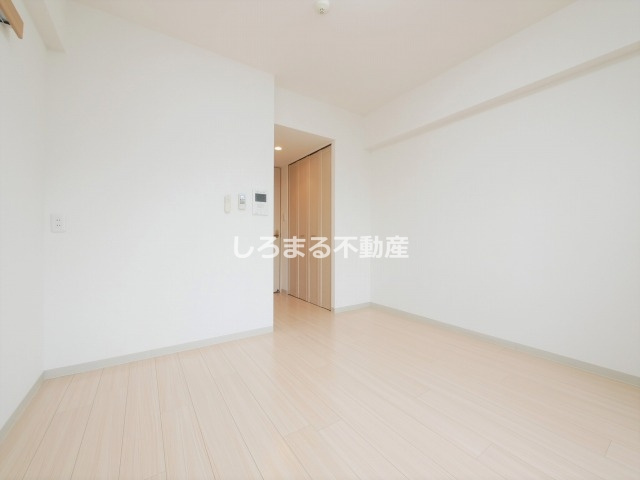 アスリート本町リバーウエストの居間・リビング