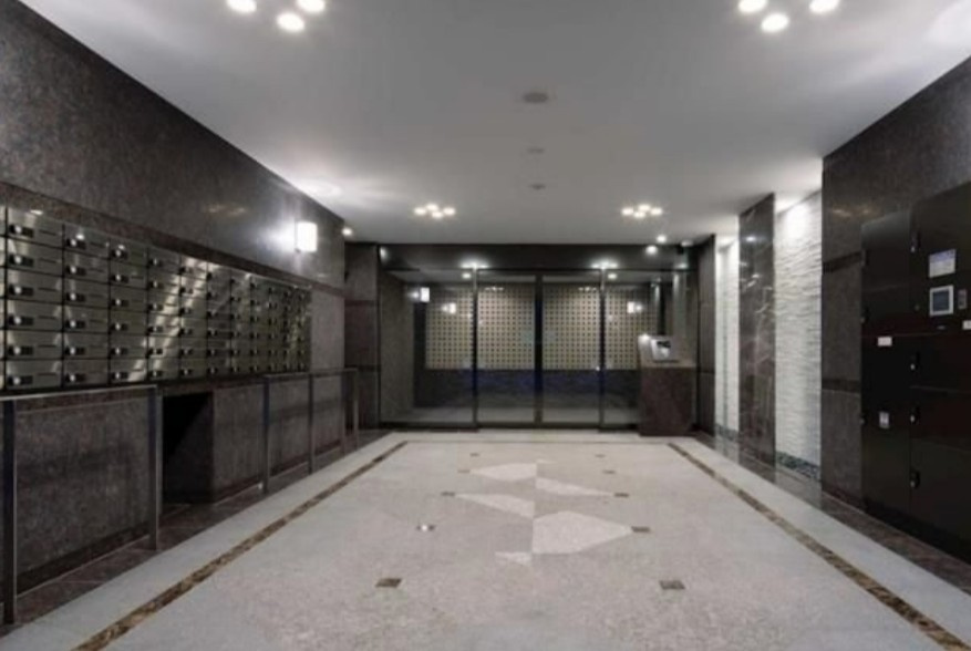 ルーブル板橋東新町弐番館のロビー