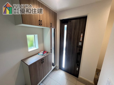 【玄関】 | 新築戸建　明石市朝霧台