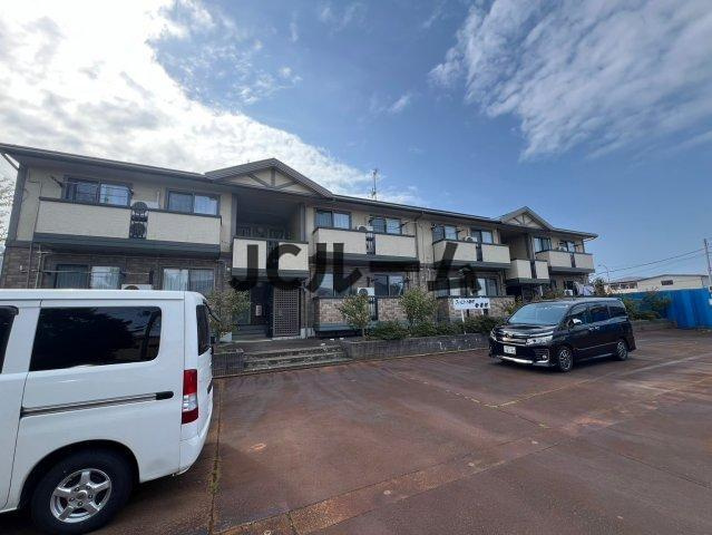 フィルコート新町参番館の駐車場