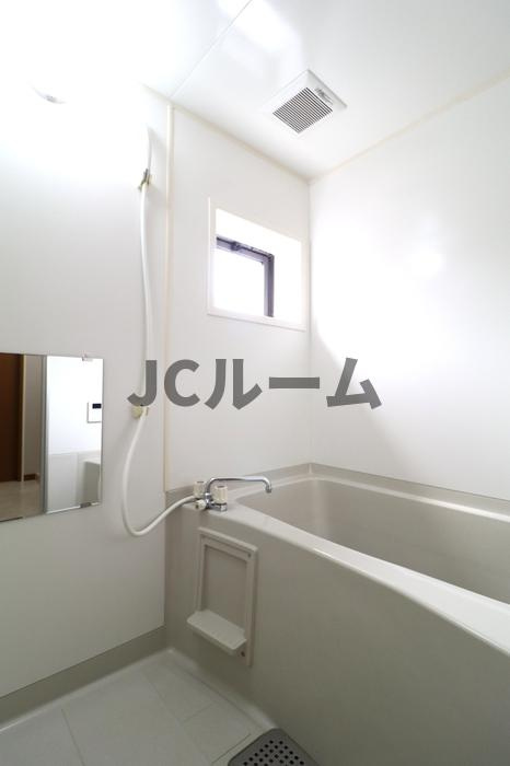 フィルコート新町参番館の浴室