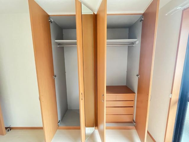 クレシア羽島Ａ棟の収納|クローゼット