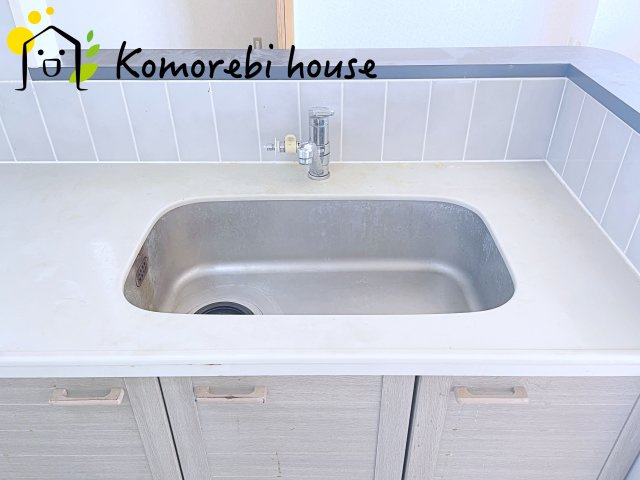 ワコーレロイヤルガーデン北本　E棟の玄関|26.2.21撮影済み