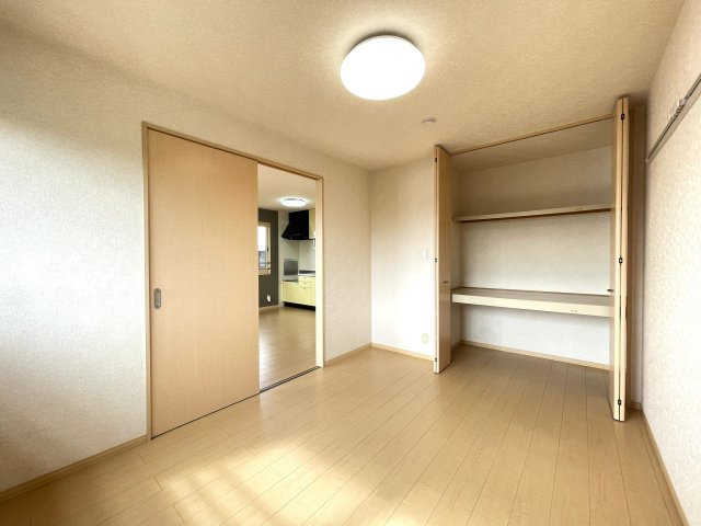 トマトハイツ一番館の洋室