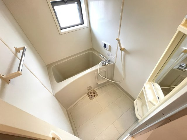 トマトハイツ一番館の浴室