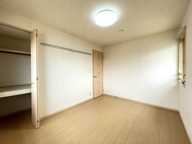 トマトハイツ一番館の寝室