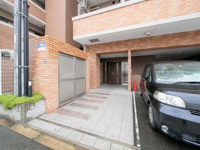 大阪市西区川口２丁目の賃貸マンションのエントランス