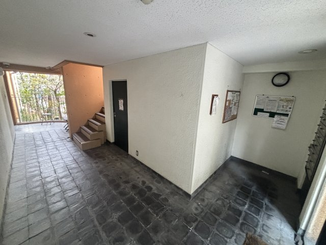 エルマール御影のロビー