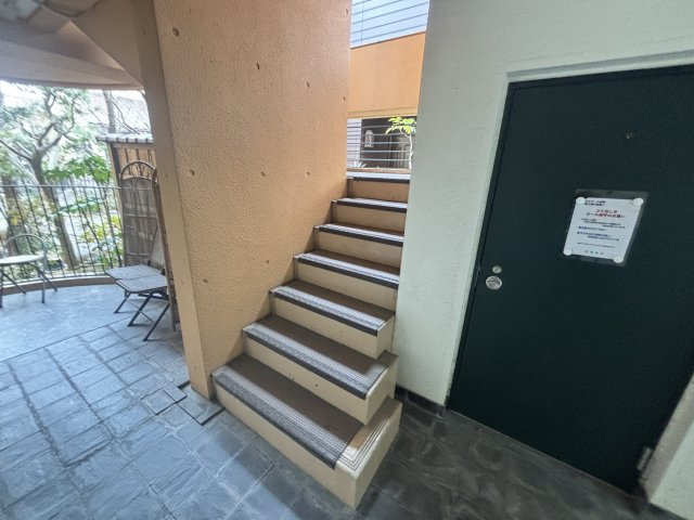 エルマール御影のエントランス