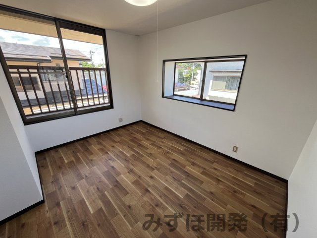 東根市神町南2丁目5-6の洋室|２階洋室です。