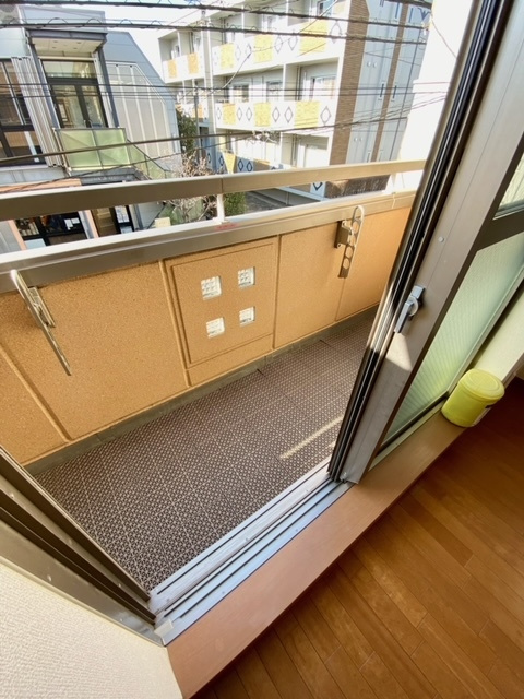 Ｊ　ＰＵＥＢＬＯのバルコニー