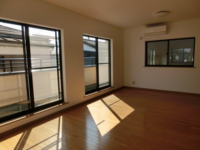 川越市寿町1丁目　カースペース付き　中古戸建