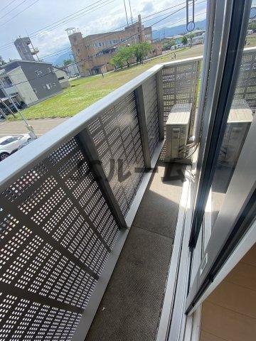 葵Ｂのバルコニー|反転タイプの部屋の写真です