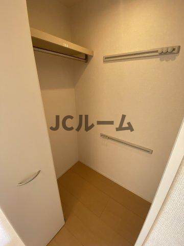 葵Ｂの収納|反転タイプの部屋の写真です