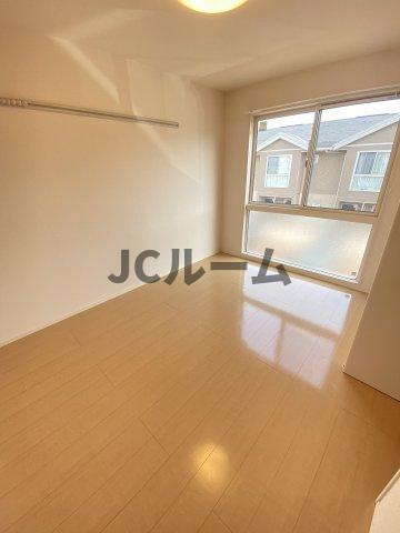 葵Ｂの居間・リビング|反転タイプの部屋の写真です