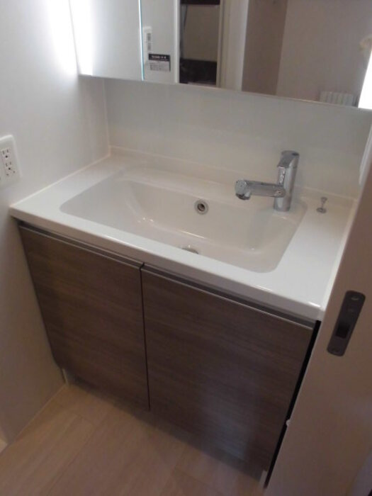 紫陽館の独立洗面台|洗髪洗面化粧台