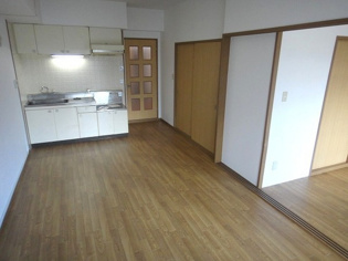 フルール南鈴原の居間