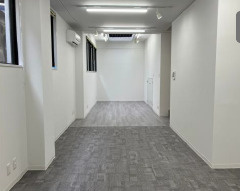 ロイクラトン左門町　102の内装