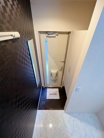 ソシア・ミズノの玄関