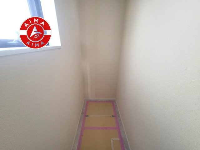 福岡市南区警弥郷1丁目第4-3棟（1号棟）の内観：施工例|温水洗浄便座を完備しております。2ヶ所にトイレがあるのは朝の慌ただしい時間も安心です。