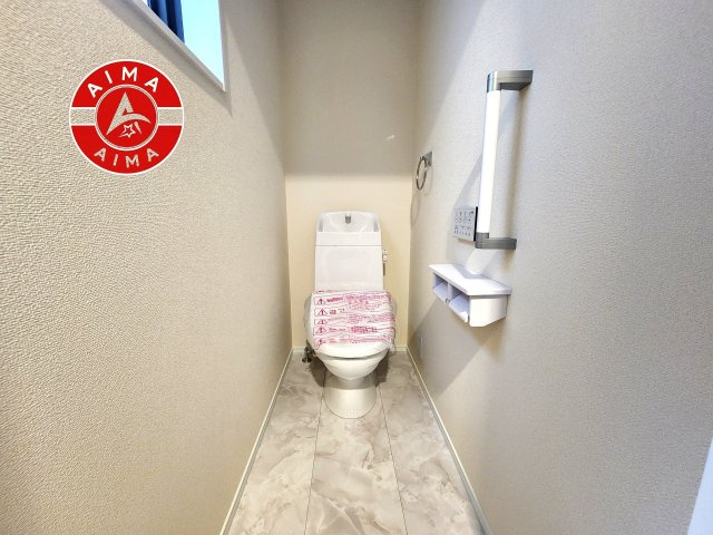福岡市南区警弥郷1丁目第4-3棟（1号棟）のトイレ|温水洗浄便座を完備しております。2ヶ所にトイレがあるのは朝の慌ただしい時間も安心です。
